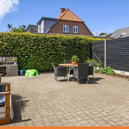 Villa I Herning, 200 Meter Fra Gagaden Exterior foto