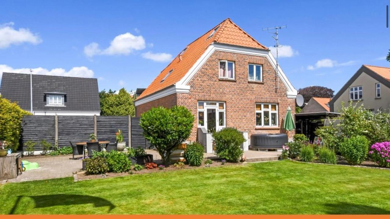 Villa I Herning, 200 Meter Fra Gagaden Exterior foto